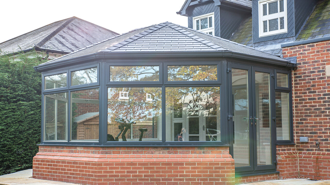 guardian warm roof black