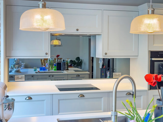 a Kitchen mirror Splashback