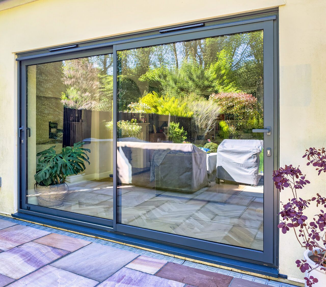 Aluminium Sliding Patio Doors in Anthracite Grey